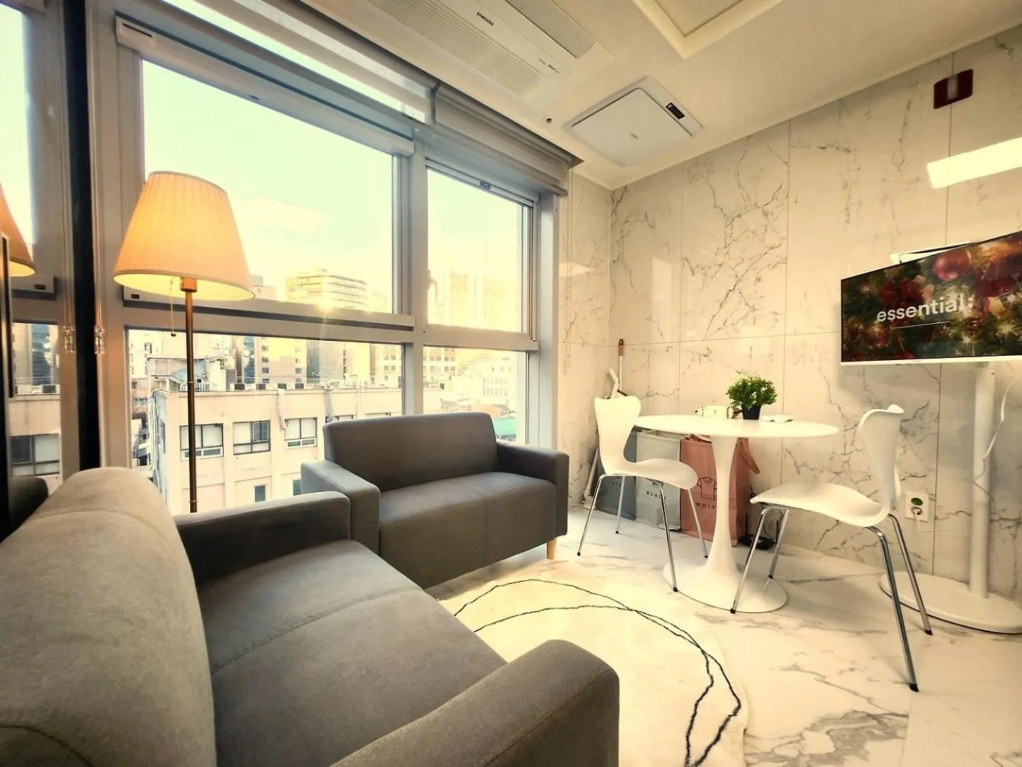 Majestic Seoul Stay Central